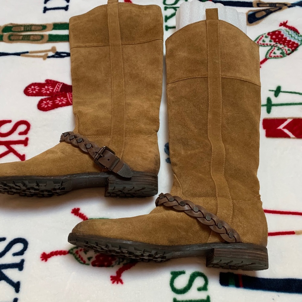 Like new BELLE boots, Size 9B